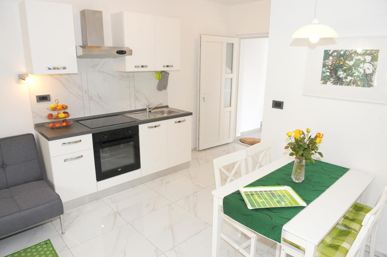 Ondina Apartments Pula Exterior photo