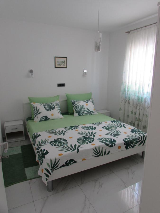 Ondina Apartments Pula Exterior photo