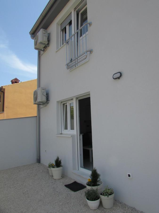 Ondina Apartments Pula Exterior photo