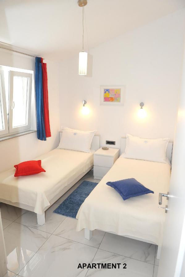 Ondina Apartments Pula Exterior photo